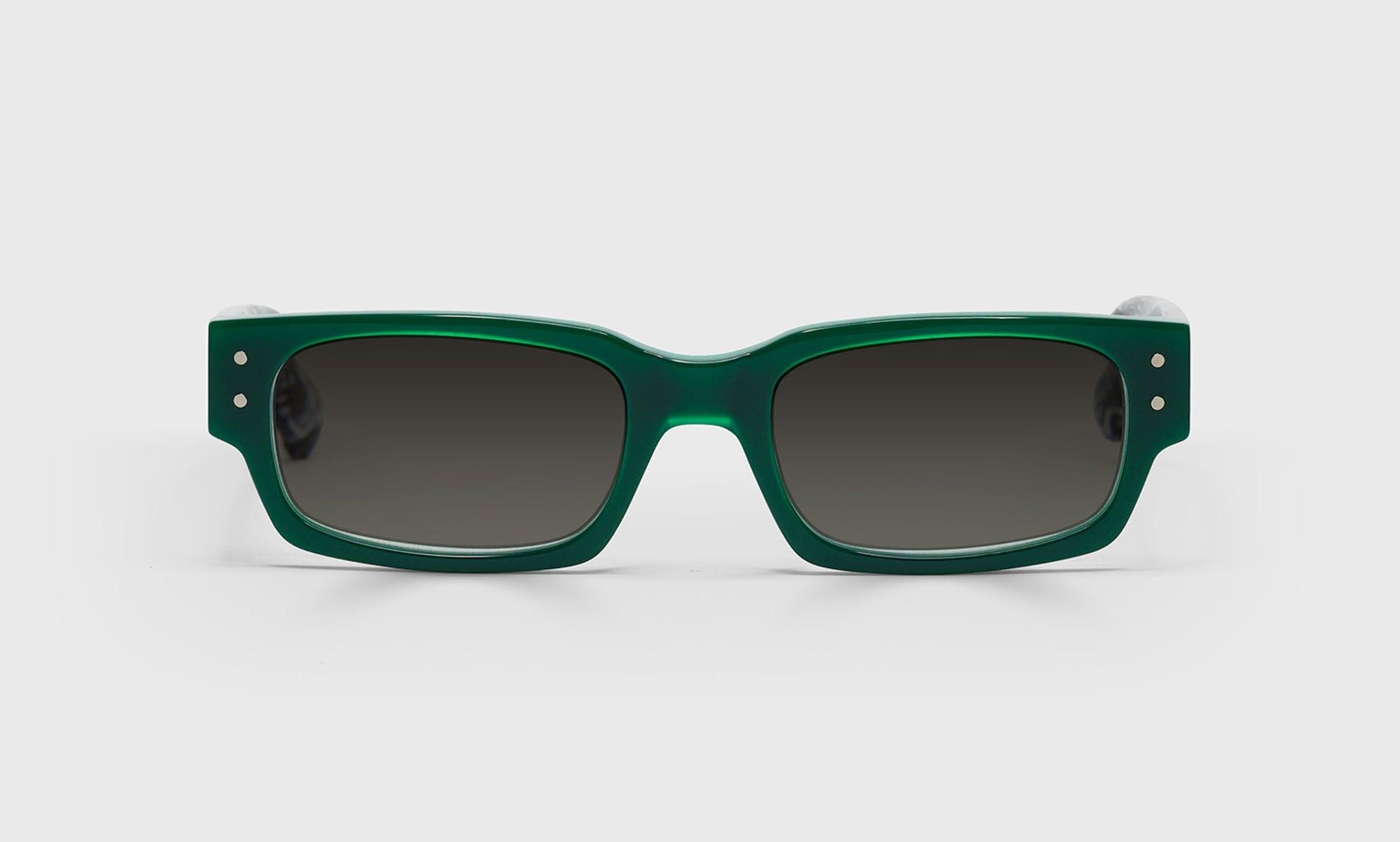 [17 - Kelly Green Front with Zebra Temples]