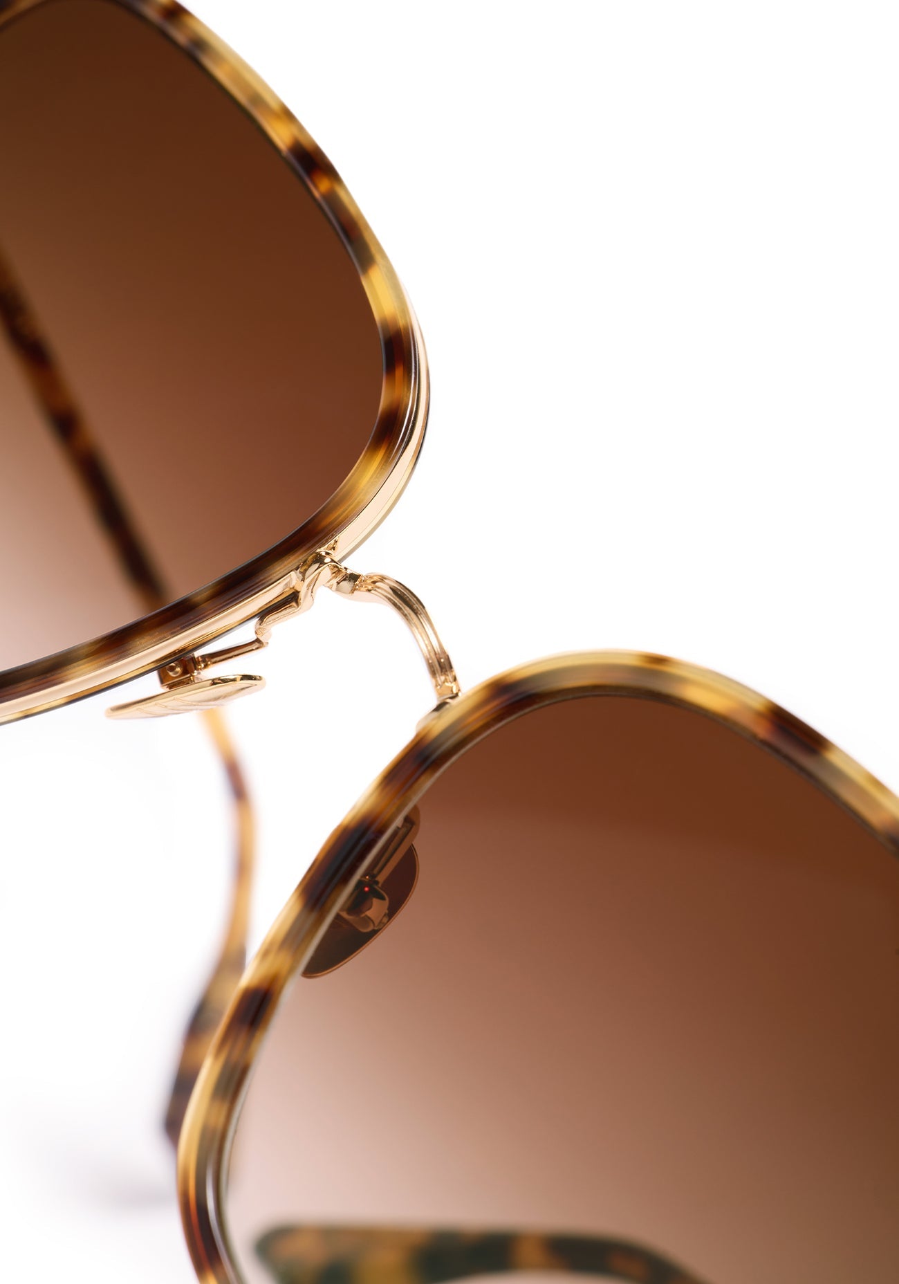 [18K Titanium + Blonde Tortoise]