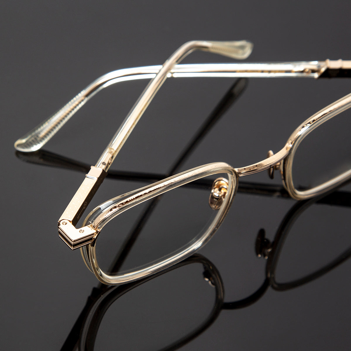 [18K Gold]