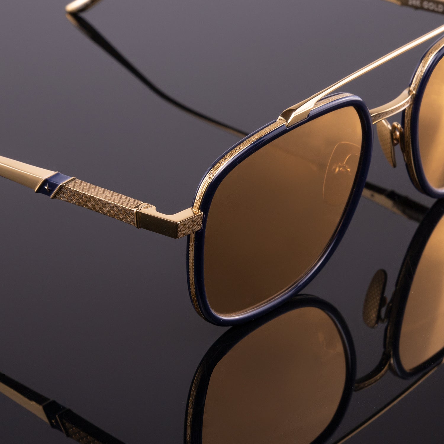 [18K Rose Gold / Black Tortoise (Brown Lens)]