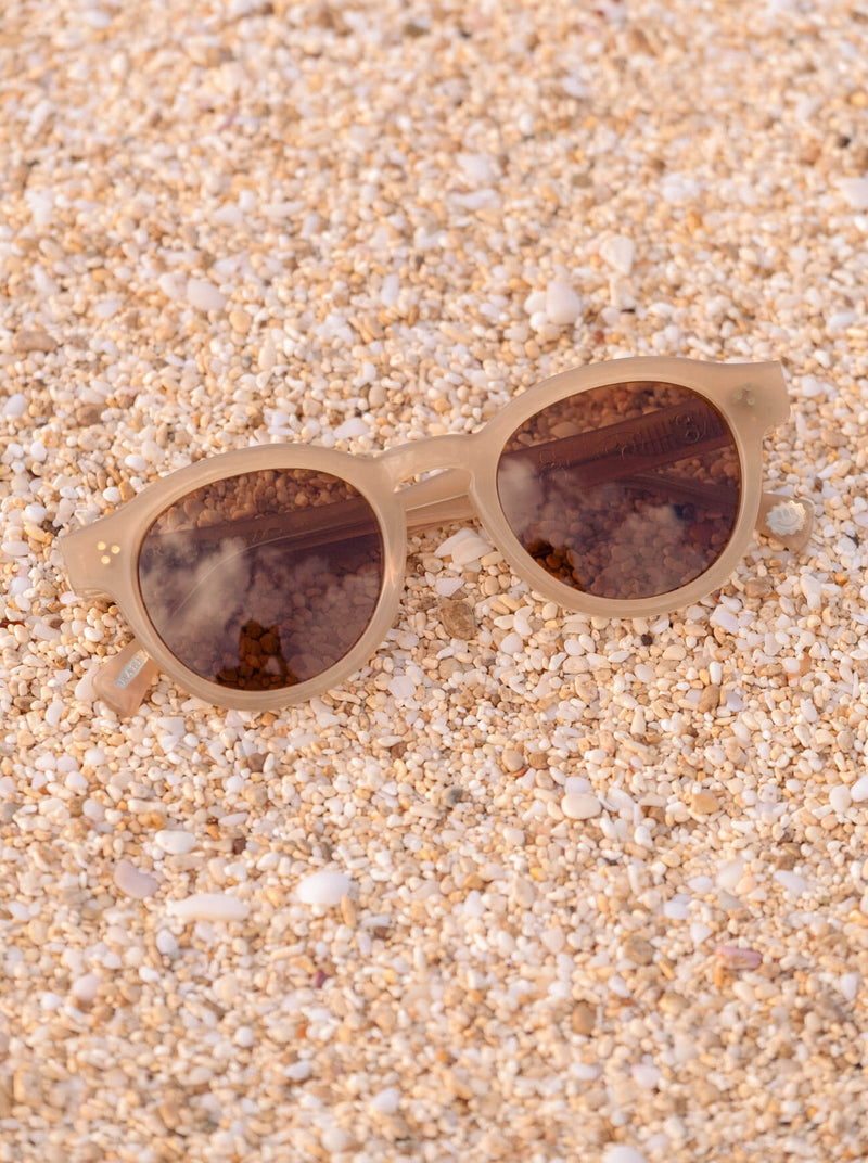 [Huru / Green Polarized]