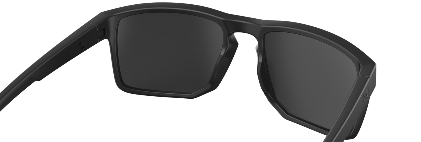 [Matte Black/CAPTIVATE™ Grey (Non-Polarized)]