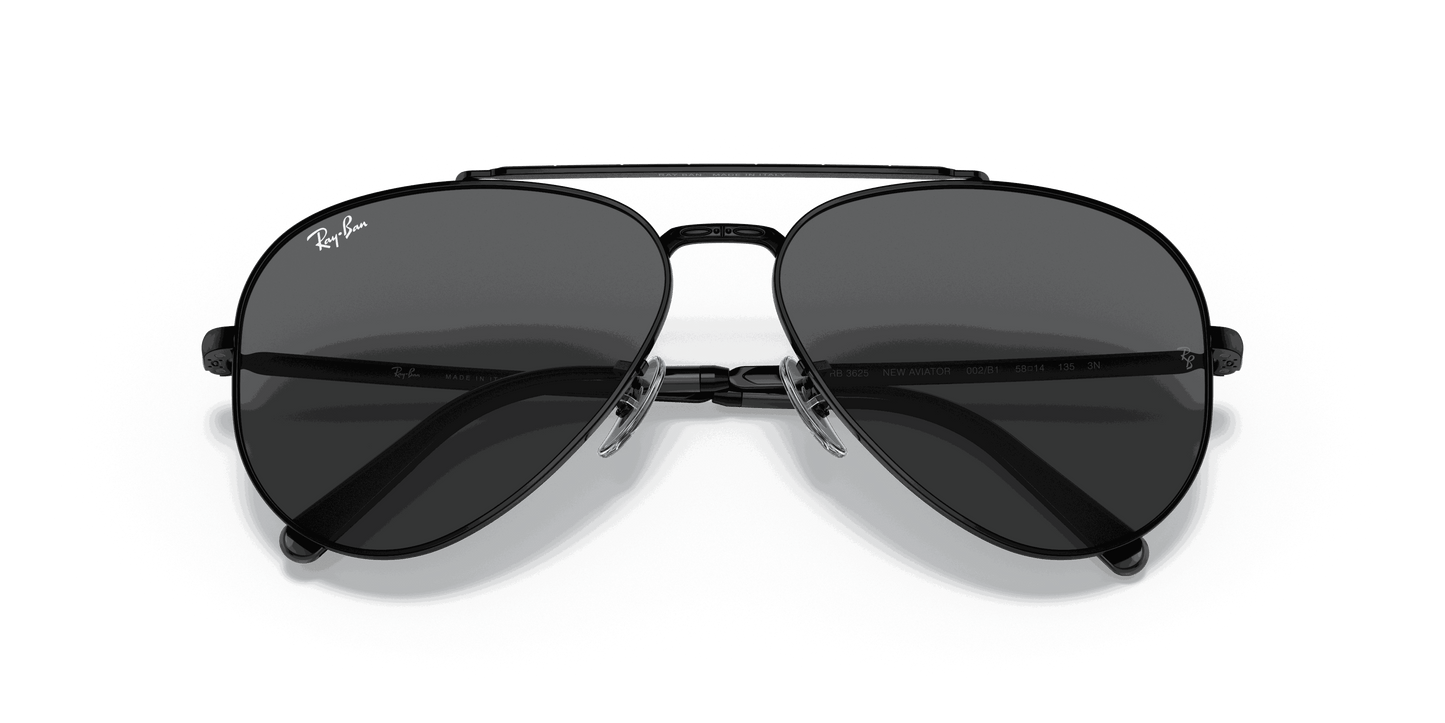 [Dark Grey Lenses, Polished Black Frame]